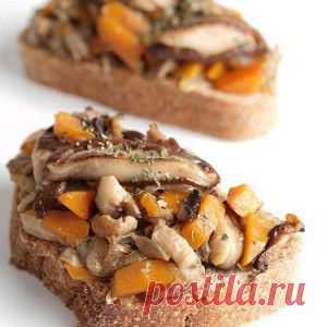 Тосты с грибами и тыквой рецепт – испанская кухня, вегетарианская еда: сэндвичи