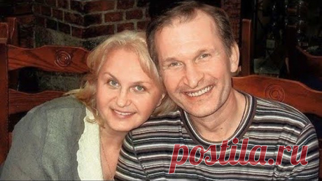 Фёдор Добронравов его жена Ирина, сыновья Виктор и Иван и внучки