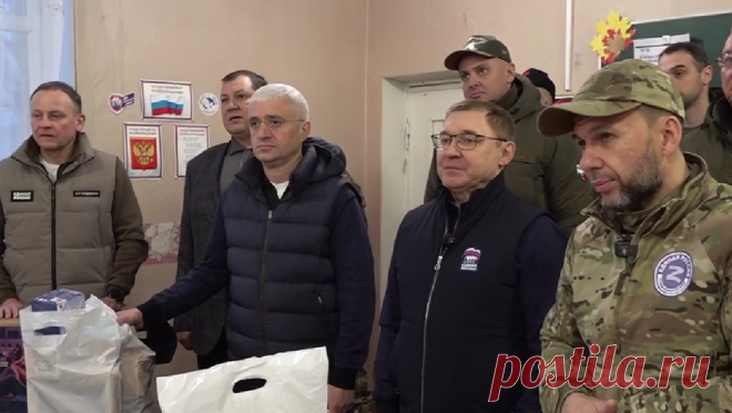 "Единая Россия" доставила гуманитарный груз в Селидово в ДНР. Партия "Единая Россия" доставила гуманитарный груз в Селидово Донецкой народной республики. Жителям города, который до сих пор находится под постоянными обстрелами ВСУ, передали генераторы, лекарства и продукты, также в ...