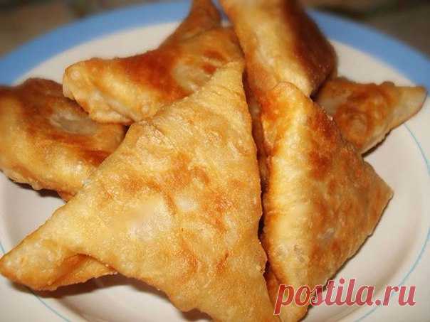 Cлоёная самса с мясом.