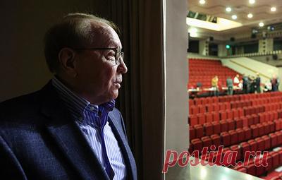 Александра Маслякова похоронят на Новодевичьем кладбище. Гражданская панихида по нему пройдет в концертном зале "Планета КВН" с 10:00 до 13:00