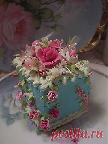 Becky приколол(а) это к доске Cakes, cupcakes and Cookies
