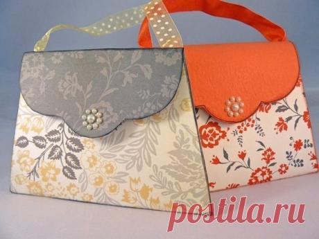 Сумочка из картона