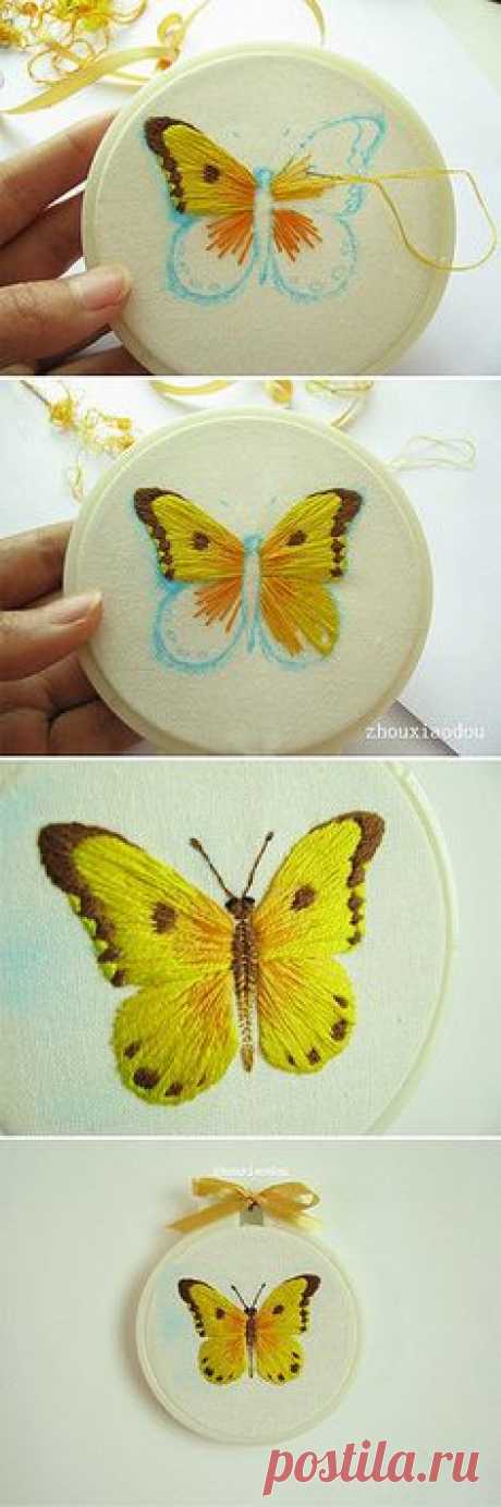 butterfly satin stitch