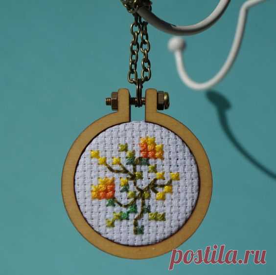 Find the perfect handmade gift, vintage & on-trend clothes, unique jewellery, and more… lots more.
