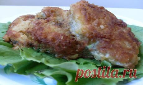 Жареный хек в кляре отлично подойдет для любого гарнира!