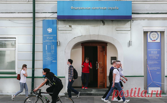 Маркетплейсы начнут передавать в ФНС данные о расчетах с продавцами. Маркетплейсы получат право передавать в ФНС данные об операциях со своими продавцами — такой опцией дополнят автоматизированную «упрощенку» для малого бизнеса. Это еще один шаг к обелению электронной торговли, говорят эксперты