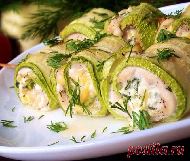 Кабачковые рулеты с курицей и сыром