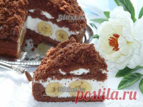 Торт "Норка крота" с бананами.