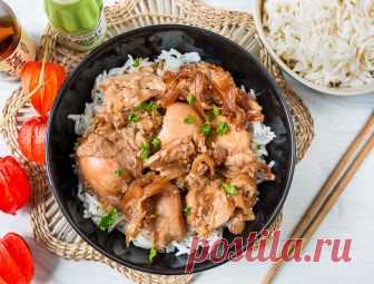 Оякодон на Вкусном Блоге Апдейт рецепта от 10 сентября 2007 года. Я не люблю заниматься заменой ингредиентов в национальной кухне. Но в случае с этим блюдом это делать приходится, т.к. мои близкие его жуть как любят, а с нужными ингредиентами у нас, мягко говоря, напряжно. Поэтому рецепт оякодона адаптирован под наши местные реалии. Что касается…