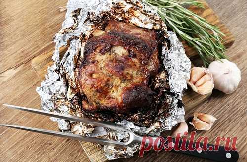 Какой стороной класть фольгу на противень: матовой или глянцевой