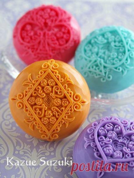 Карвинг по мылу от Miho Morita