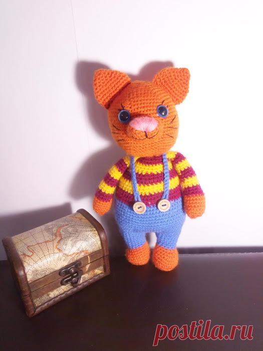 Вязаный кот крючком 25 см. Ручная работа