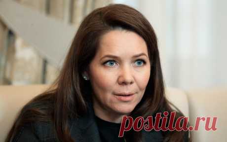 Ракова рассказала о сервисе дистанционной выдачи рецептов для онкобольных. В Москве в работу всех центров амбулаторной онкологической помощи внедрили телемедицинский сервис, с помощью которого лечащие врачи-онкологи и врачи-гематологи этих медучреждений могут дистанционно продлить выписанные ранее электронные рецепты.
