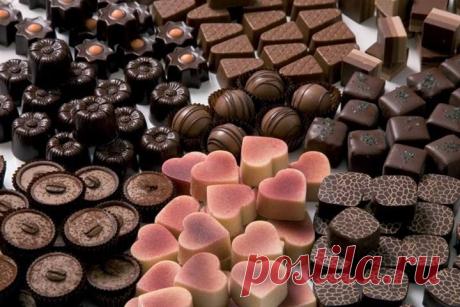 Конфеты делятся на два типа: 1. Вкусные. 2. Эти пусть папа ест.