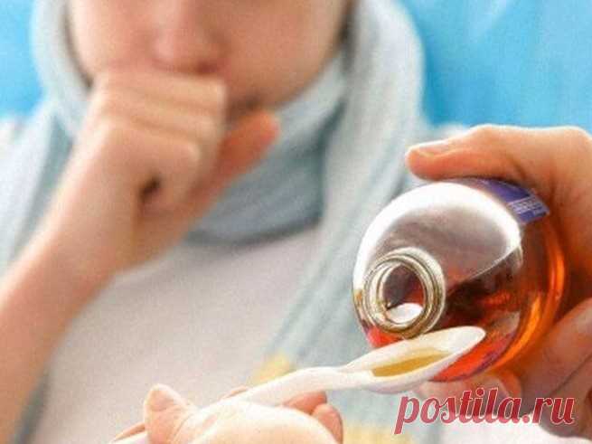 17 эффективных способов избавления от разных видов кашля. Сохраните обязательно! 1. Нарежьте редьку маленькими кубиками, положите в жаропрочную кастрюлю и посыпьте сахаром. Запекайте в духовке 2 часа. Образовавшуюся массу протрите,