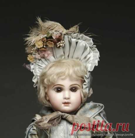 Антикварные куклы ..