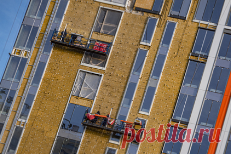 Названы главные ловушки при покупке квартиры в новостройке. Юристы назвали главные ловушки, в которые могут попасть граждане при покупке квартиры в новостройке. Эксперты советуют при покупке жилья на стадии строительства заключать договор долевого участия (ДДУ), а также не учитывать обещания застройщика, которые не прописаны на бумаге.