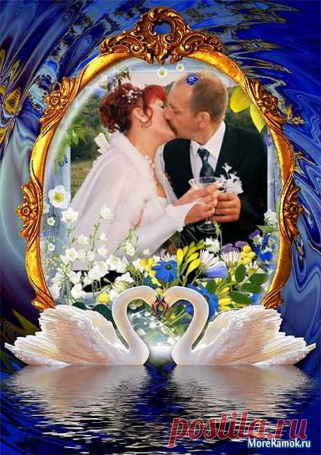 Я хочу ощущения чуда -
Ты мне можешь его подарить?
Дай в ладонях росы изумруды -
Как шампанское будем их пить!
От росинок прозрачных пьянея,
Входим в море высокой травы -
Никогда не забыть те мгновенья...
А над нами - лишь холст синевы.
Раздаётся мелодия утра,
Колокольчиком птаха звенит,
А травинки блестят перламутром -
И до дна нам любовь не испить.
Моя жизнь наполняется чудом -
Это чудо, любимый мой, - ты…
Сохранить его в сердце нетрудно,
Оно всё - из любви, теплоты…