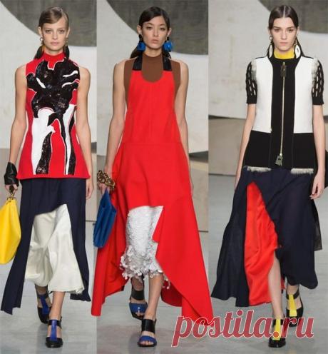 Асимметрия сегодня: разбираем ультрамодный тренд
Приставка «а» в слове «ассиметрия» значит, что в платье отсутствует «правильность», все достаточно очевидно и просто, это достигается с помощью смешения или исключения некоторых деталей одежды. Этот прием используется как для