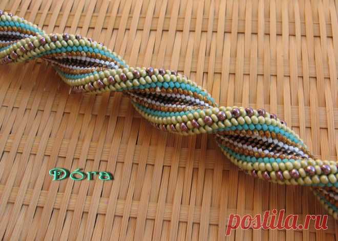 Дора gyöngyei: Дупла csavar (horgolt karkötő) | Bead