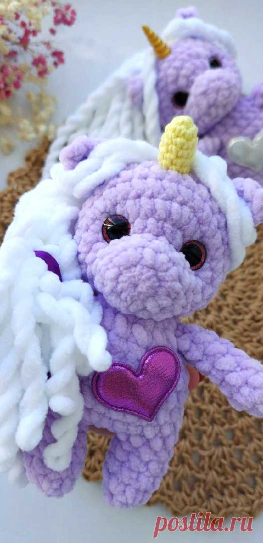 PDF Единорожка с ладошку крючком. FREE crochet pattern; Аmigurumi animal patterns. Амигуруми схемы и описания на русском. Вязаные игрушки и поделки своими руками #amimore - плюшевый единорог, единорожка из плюшевой пряжи.