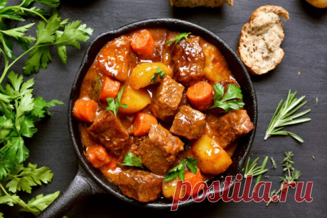 Учимся готовить вкусное азу - Радио «Romantika» - медиаплатформа МирТесен Заметили, что современные книги с рецептами стали терять свою актуальность? Неудивительно, ведь теперь у нас есть интернет со всевозможными рецептами в открытом доступе. Впрочем, не забывайте о нашей рубрике кулинарии. Ведь мы подбираем лучшие рецепты специально для вас. Сегодня мы научим вас