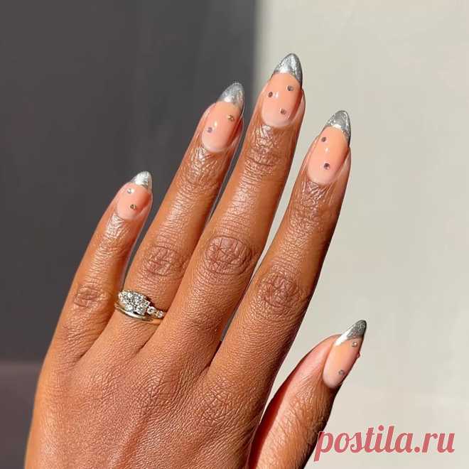 Хромированый зимний маникюр: 16 классных идей для праздника - GlobalFashion