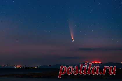 На упавший метеорит объявили охоту с многомиллионным вознаграждением. В субботу, 8 апреля, в небе над штатом Мэн пролетел заметный огненный шар. Его падение засек радар NASA. Вскоре после этого Музей минералов и ископаемых Мэна объявил о щедром вознаграждении в 25 тысяч долларов для того, кто найдет метеорит и передаст его музею. Предварительно вес объекта оценивается в килограмм.