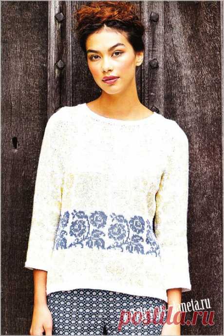 Джемпер с орнаментом из золотистых цветов, который прекрасно контрастирует с узором из нежно-голубых цветов. Простой, но очень элегантный джемпер в английском стиле. / Мир вязания