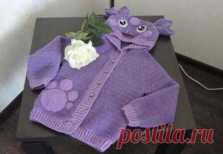 Кофточка с Лунтиком
Рост 104 -110 см. 
Вам понадобится: пряжа- Alize Softy- 300 г (6 моточков), Ареола ( акрил №12 -235м) - 70г, крючок-1,75.
Набрала 68 возд. петель. Из них на линии реглана -20 петель, 16 петель-спинка, по 8 петель на рукава и по 8 петель на каждую полочку переда. 
Вязала кокетку ССН поворотными рядами, пока не достигла необходимого обхвата груди. У меня это 32 см. На спинке получилось 58 ССН, а на полочках по 29 ССН Далее связала росток за счет двух допо...