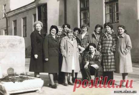 Завод ЭМА. Сотрудники ОГТ и ОГК 1981 год - Завод ЭМА - РАЗНОЕ - Фотоальбомы - Аура рода