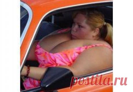 Ваше питание делает вас больным?
Если у вас аллергическая конституция, и вы едите одну ту же пищу каждый день, у вас со временем может возникнуть аллергия на нее. Человек, страдающий от аутоиммунного заболевания, неизменно имеет проблемы с кишечником. И, на самом деле, все ваши симптомы могут быть признаками того, что что-то в вашем питании делает вас больным.