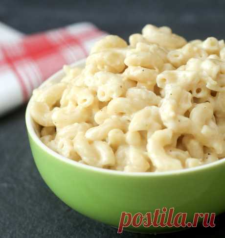 Макароны с сыром
Лучший рецепт приготовления ароматных макарон в соусе из молока и трёх сыров.