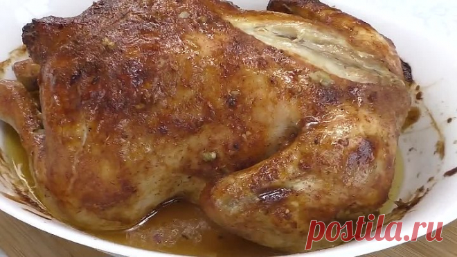 Разрежьте курицу по спинке, нафаршируйте квашеной капустой и вкуснейший ужин готов!