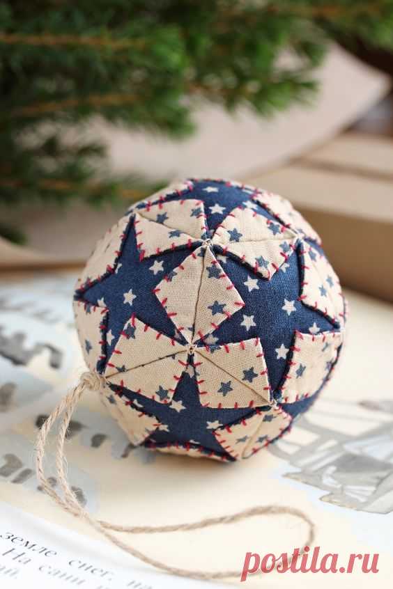 Three Christmas Balls — Tatyana Maksimenko