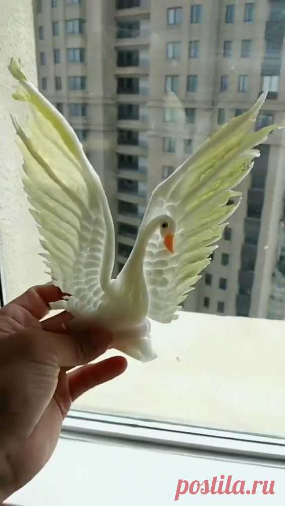 Vegetable carving into a nice swan