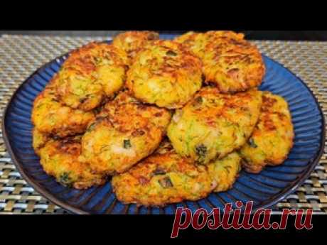 Хозяйка из Индии научила меня так вкусно готовить кабачки, вкуснее мяса! Быстро и просто рецепт. Кабачки - 2 штКартофель - 2 штСоль - 1 ч. лМорковь - 1 штЛук репчатый - 1 штКуриное филе - 250 грУкроп, петрушкаЯйца - 2 штСыр - 100 грМанная крупа - 4-5 ст.лСоль, перец по вкусуРастительного масла для жарки