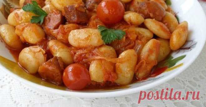 Белая фасоль в томатном соусе с охотничьими колбасками . Милая Я