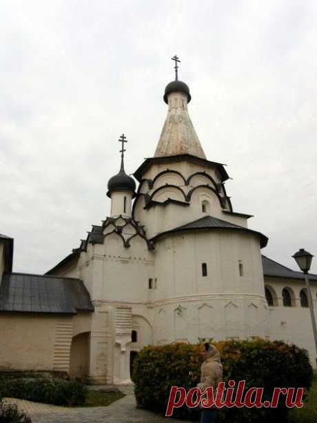 Успенская трапезная церковь