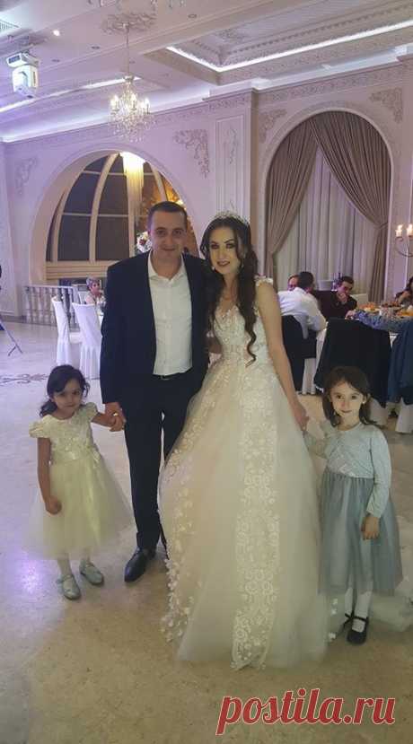 (2) Liza Tshuguryan