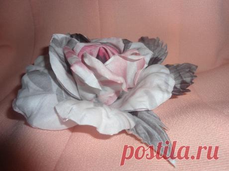 Розы , бывают, разные-жёлтые, красные и.., зимние. / Прочие виды рукоделия / Цветы из ткани