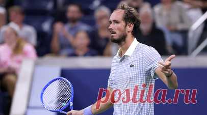 Медведев объяснил перепалку с судьёй во время матча US Open. Российский теннисист Даниил Медведев прокомментировал скандальный эпизод с фотографом во время матча на US Open. Читать далее