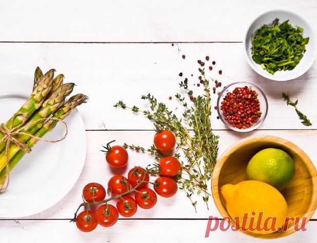 Сто здоровых рецептов, 20 полезных привычек и четыре «вкусные» книги