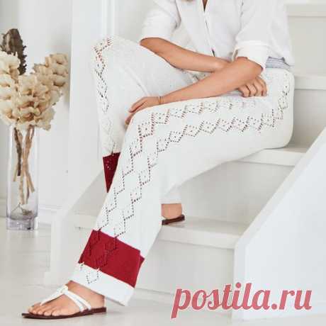 брюки с контрастной полосой - https://verena.ru/vyazanie-spicami/bryuki-s-azhurnym-..
