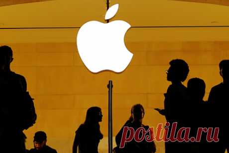 Apple перейдет на собственные процессоры. Apple намерена отказаться от сторонних процессоров в iPhone, Mac и других гаджетах. В отчете агентства говорится, что американская компания наймет несколько десятков специалистов, которые будут работать над расширением линейки процессоров. Компания намерена стать полностью независимой от сторонних поставщиков.