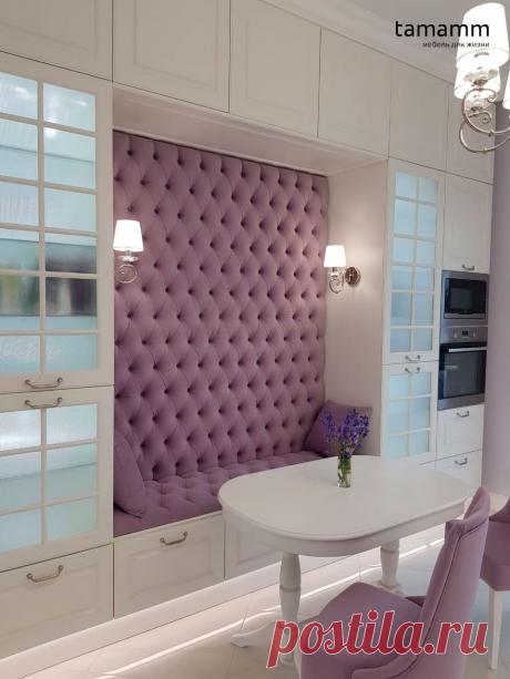 Сиреневая стеновая панель на кухню на заказ по индивидуальным размерам