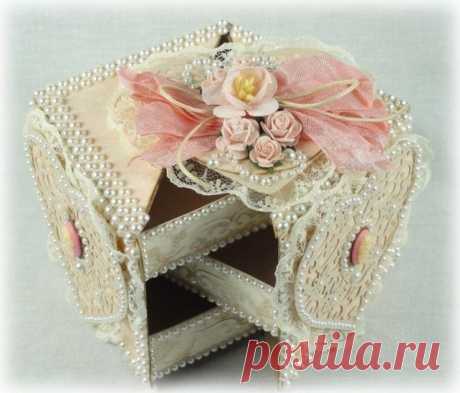 Интересная коробочка с ящиками