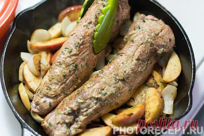 Нежная свинина, запеченная с яблоками в фольге - рецепт с фото пошагово Нежная свинина, запеченная с яблоками в фольге - пошаговый кулинарный рецепт приготовления с фото, шаг за шагом.