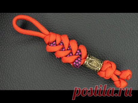 Брелок из паракорда, пиранья и руна викингов